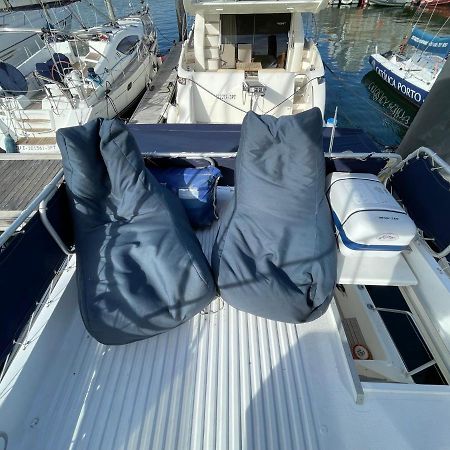 Infantman Yatch Hotel Vila Nova de Gaia Kültér fotó